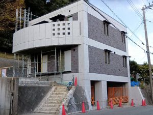 レッドゾーンに建てる地下車庫のある家＠大磯町～足場解体まで